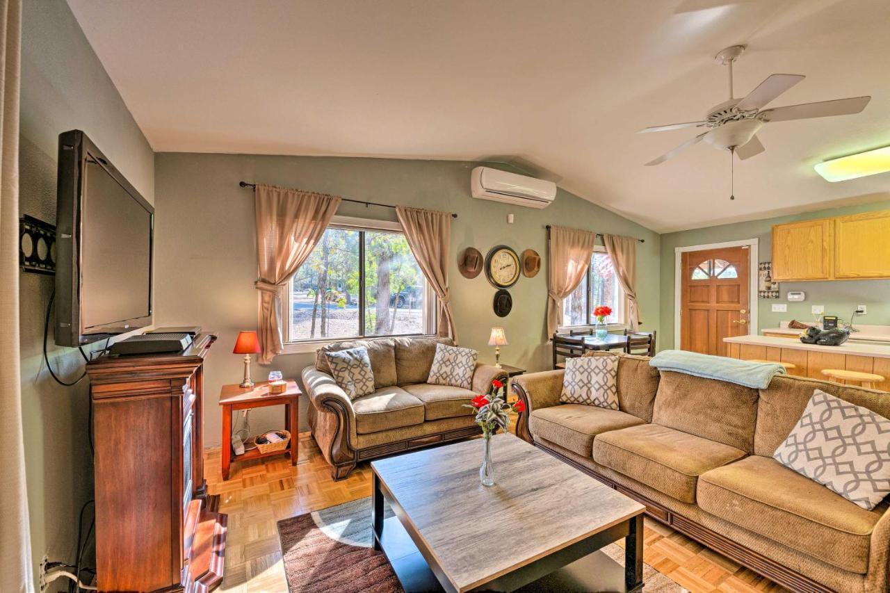 Show Low Home With Deck And Fire Pit, Near Trails Esterno foto